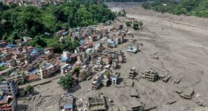 Inondations au Népal: le bilan grimpe à 362 morts