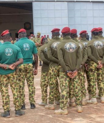 Burkina/Tournée du CEMGA: le moral des troupes au top dans la région de Goulmou-Sirba-Tapoa