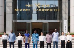 La Douane burkinabè explore à Shanghai et Shenzhen les nouvelles frontières de la transformation numérique de Pékin