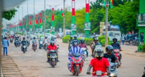 Burkina/Accès aux structures d’enseignement et de formation: le port de casque est obligatoire pour les usagers conducteurs de moto