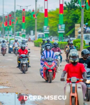 Burkina/Accès aux structures d’enseignement et de formation: le port de casque est obligatoire pour les usagers conducteurs de moto