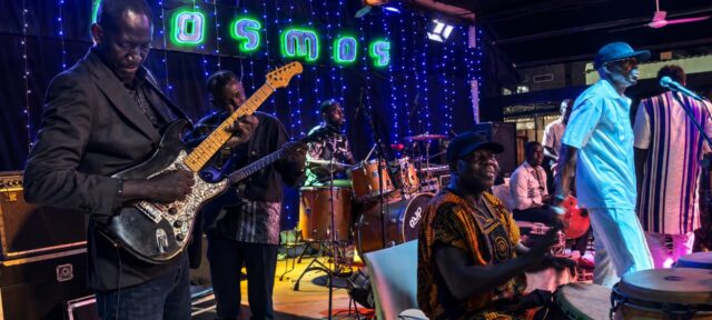 Des artistes sur scène pour rendre hommage à Issouf Diabaté