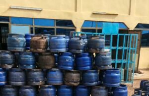 Burkina: d’importantes quantités de produits frauduleux saisies à Béguédo