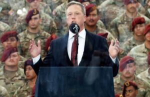 États-Unis: le patron de l’Armée jette l’éponge