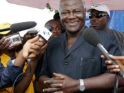 Après deux ans d’exil, Ernest Bai Koroma retrouve enfin sa terre natale
