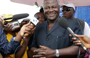 Après deux ans d’exil, Ernest Bai Koroma retrouve enfin sa terre natale