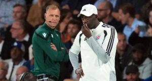 Yaya Touré prend une douche froide à Paris pour sa grande première