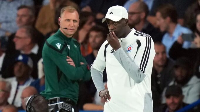 Yaya Touré prend une douche froide à Paris pour sa grande première