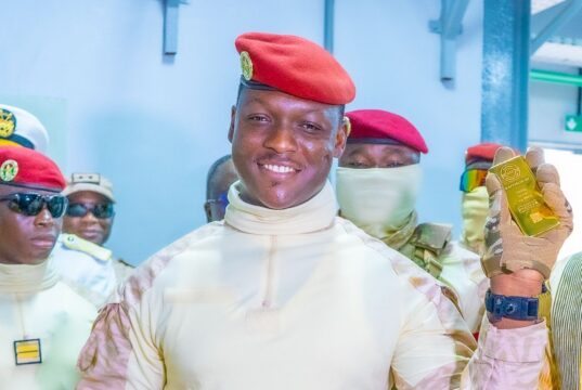 Souveraineté économique: le Burkina inaugure sa première raffinerie d’or