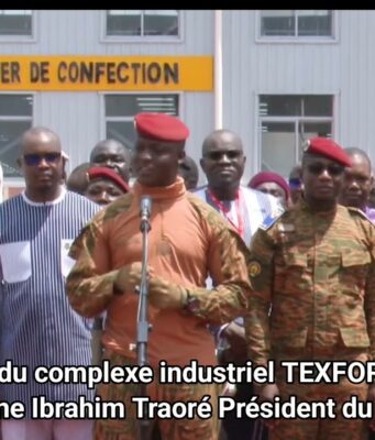 Burkina Faso: inauguration du TEXFORCES, ITW du capitaine Ibrahim Traoré (Dioula)