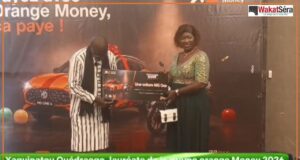 Grande Promo Orange Money 2026: une cliente remporte une voiture MG ONE