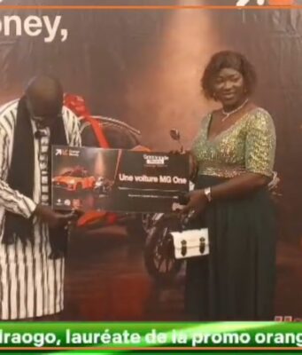 Grande Promo Orange Money 2026: une cliente remporte une voiture MG ONE