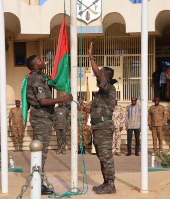 Montée trimestrielle des couleurs des FDS: la Douane Burkinabè au rendez-vous du devoir patriotique