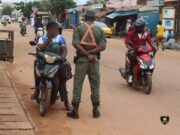 Ouagadougou/Non port du casque: 1 702 engins à deux roues et 25 tricycles mis en fourrière