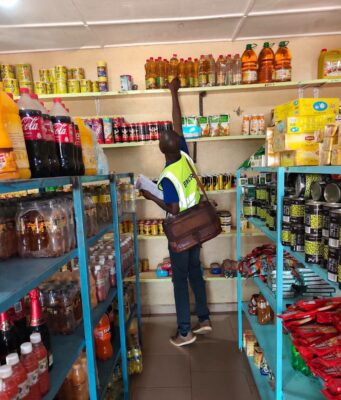 Contrôle des produits de grande consommation: 15 boutiques inspectées à Gombousgou, des infractions constatées