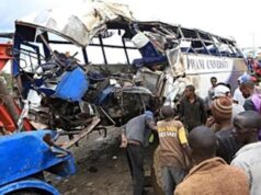 24 morts dans une collision entre un bus et un camion