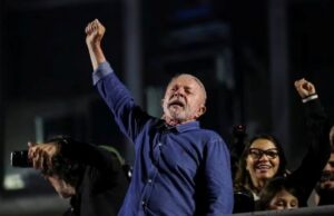 Brésil: Lula réélu, Flávio Bolsonaro conteste les résultats et réclame l’annulation du scrutin