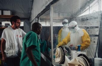 Ebola en RDC: un soignant de MSF contaminé transféré d’urgence aux Pays-Bas