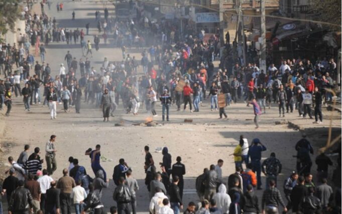 Algérie: le 5 octobre 1988, le jour où la rue a fait vaciller le parti unique