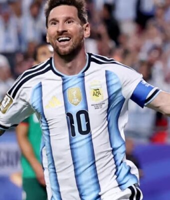 Football: Messi quitte l’Argentine en héros