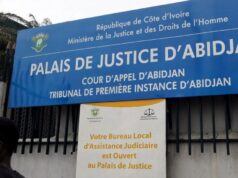 Côte d’Ivoire: des influenceurs poursuivis dans une affaire de fraude immobilière