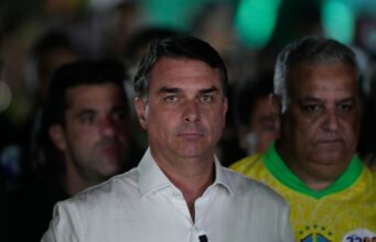 Brésil: les passeports de Flávio Bolsonaro annulés après sa défaite électorale