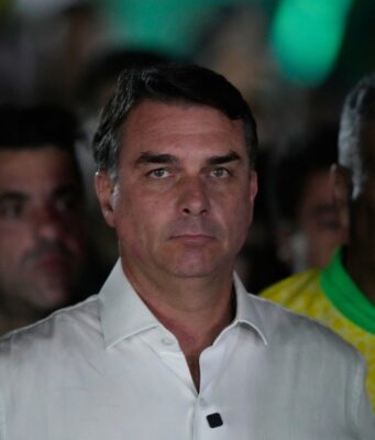 Brésil: les passeports de Flávio Bolsonaro annulés après sa défaite électorale